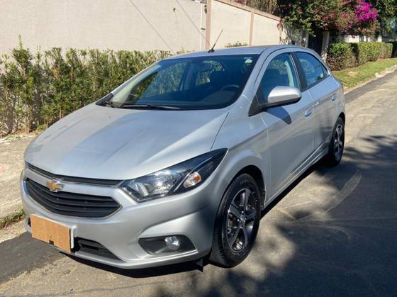 chevrolet-onix-1.4-mpfi-ltz-8v-flex-4p-manual-WMIMAGEM15103887263