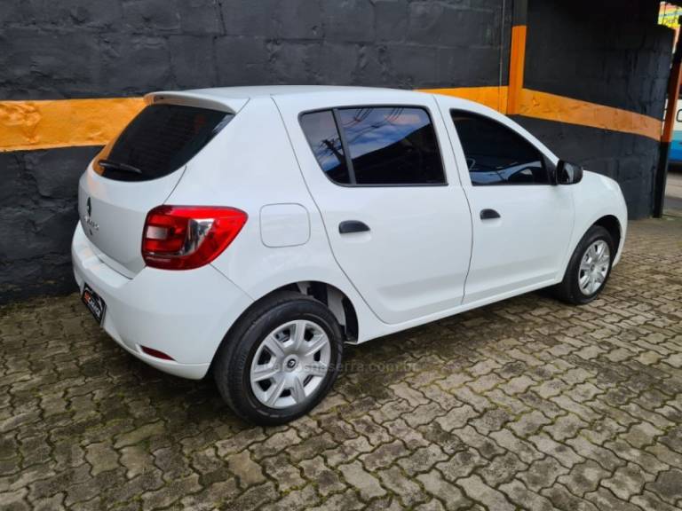 9f4a44bf7b8da34ab438456a538cb1c0-thumbjpeg-renault-sandero-8841755-768-576-70